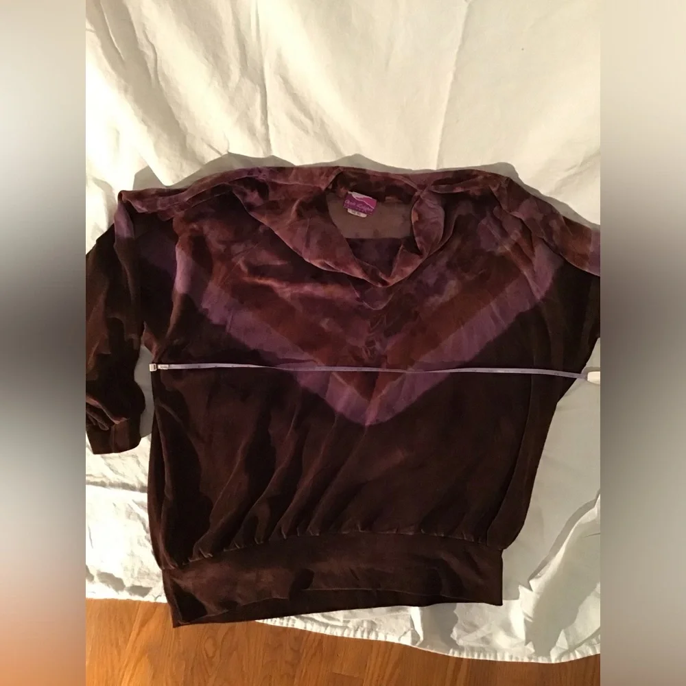 Two piece vintage, velour lounge suit by Carole Dolighan Size large - Picture 5 of 7